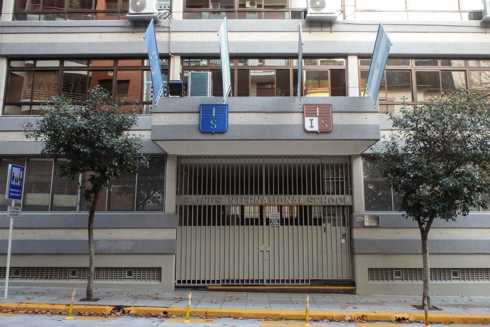 Fachada de Colegio Internacional de las Islas