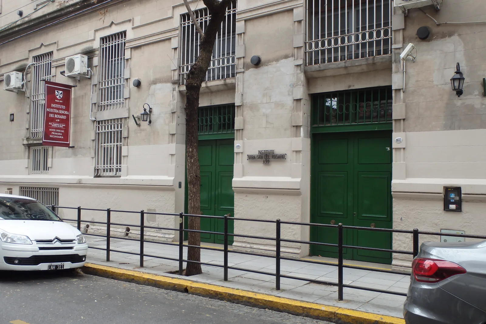 Fachada de Instituto Nuestra Señora del Rosario