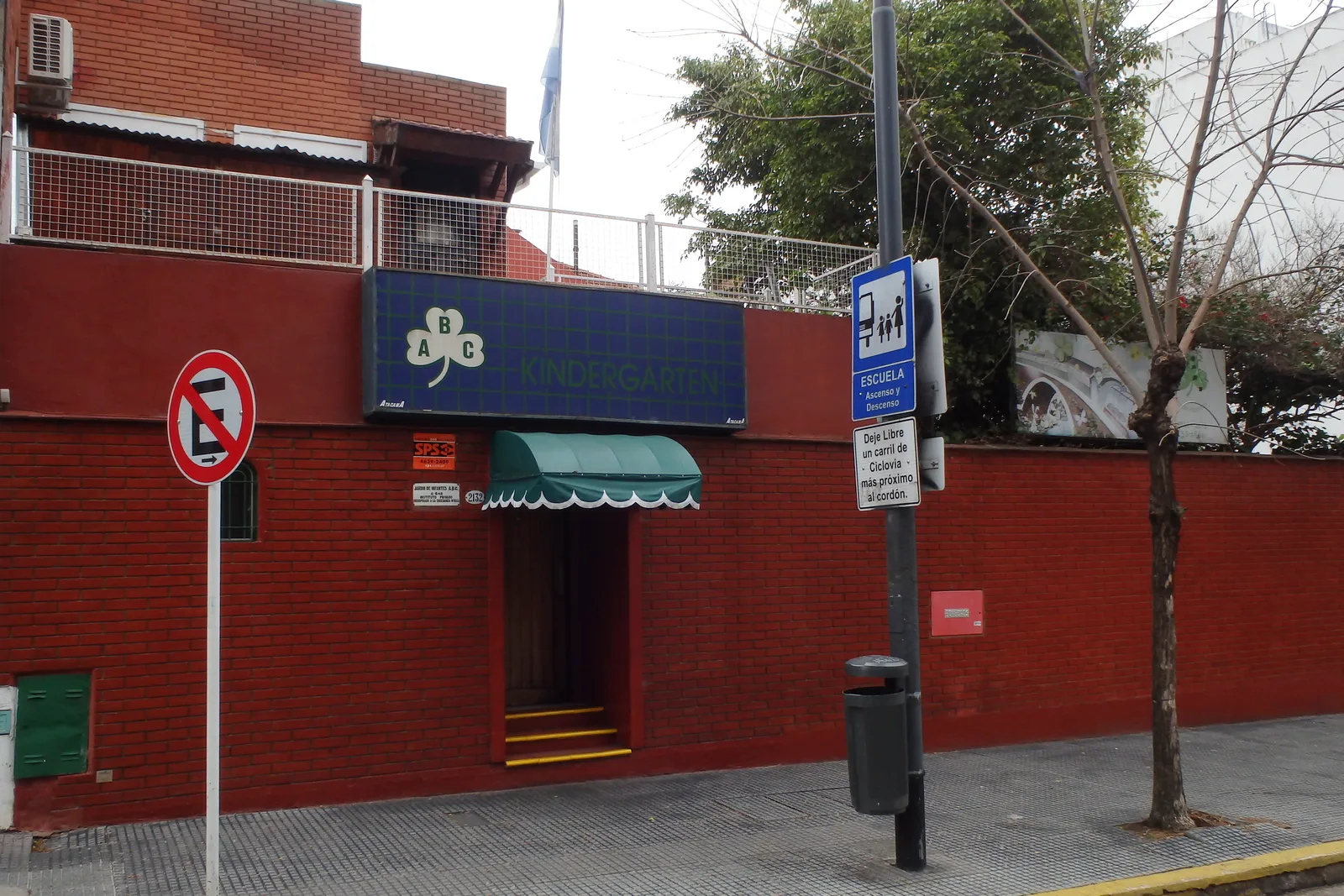 Fachada de Jardín Infantes A.b.c.