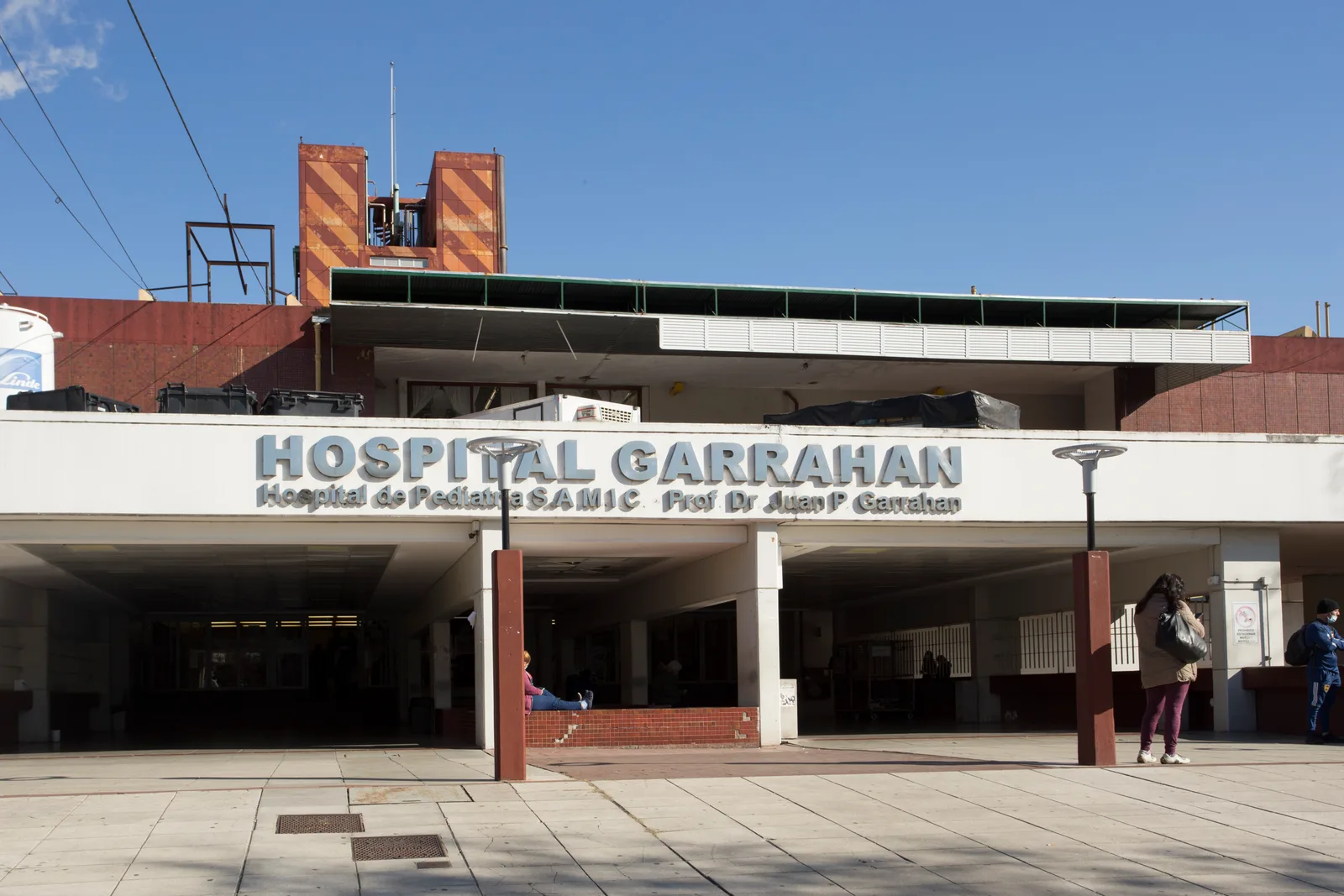 Fachada de Escuelas Hospitalarias N.º 2 D.E. 5