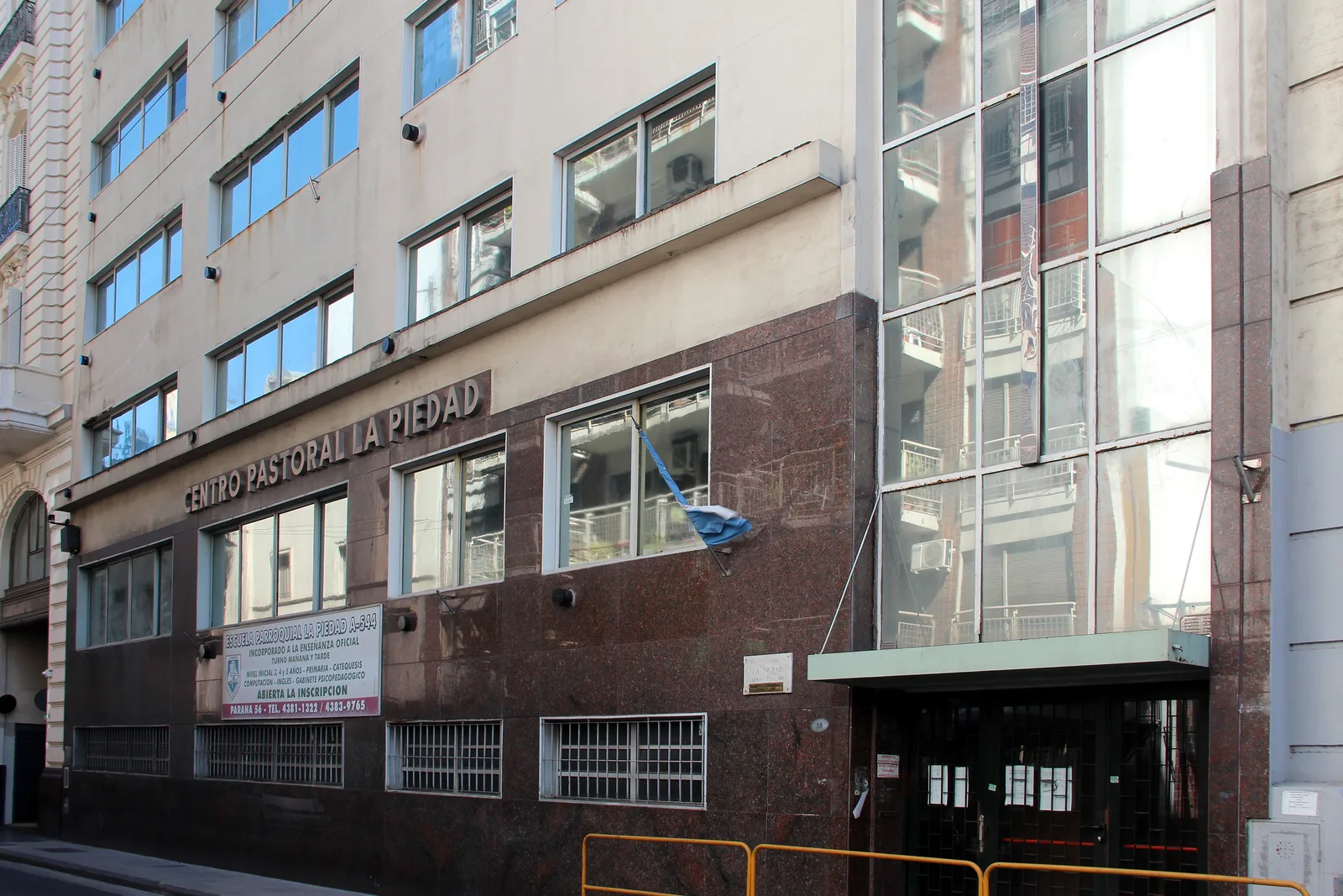 Fachada de Escuela Parroquial la Piedad
