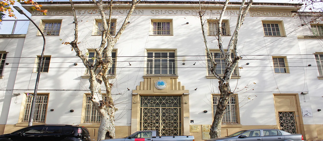 Fachada de Jardín de Infantes Nucleado B N.º 9 D.E. 9 «Los Puentes»