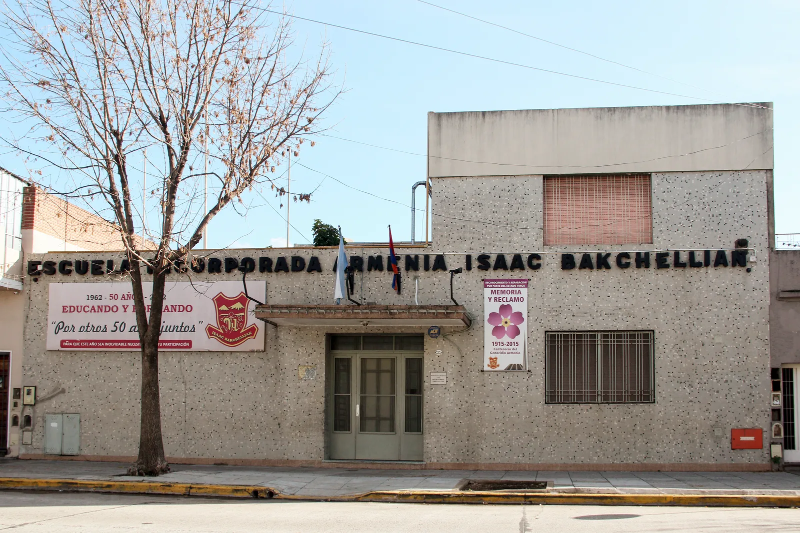 Fachada de Isaac Bakchellian