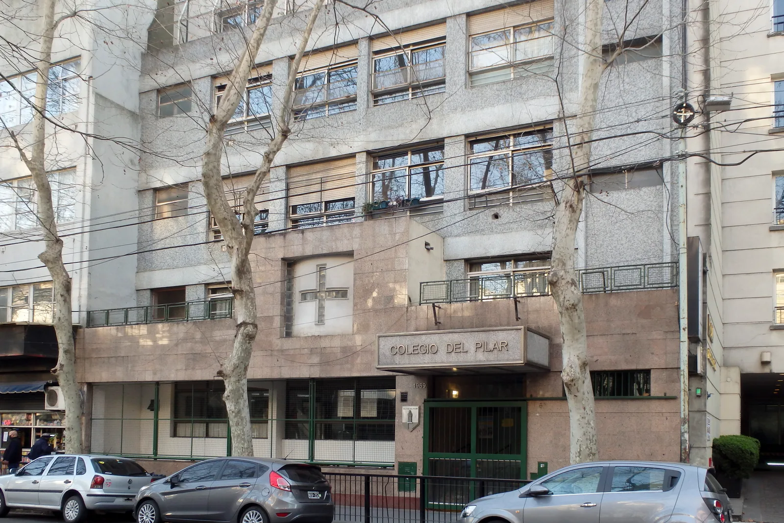 Fachada de Instituto Nuestra Señora del Pilar