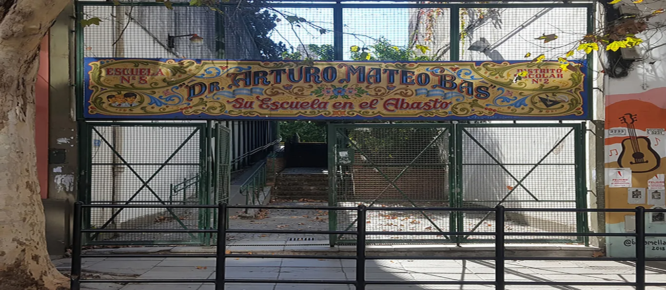 Fachada de Jardín de Infantes Nucleado B N.º 8 D.E. 2 «El Jardín del Abasto»