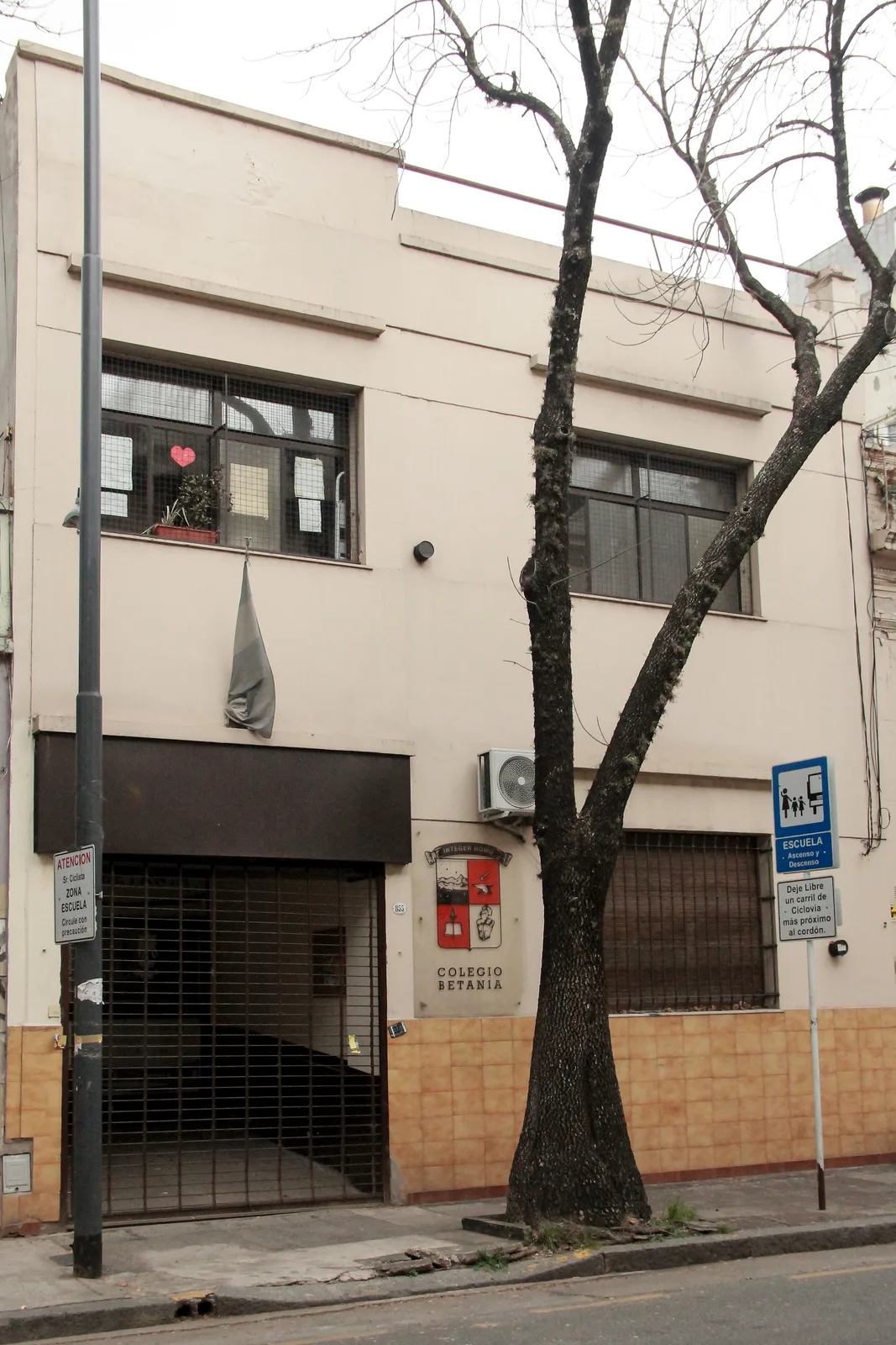 Fachada de Instituto Betania