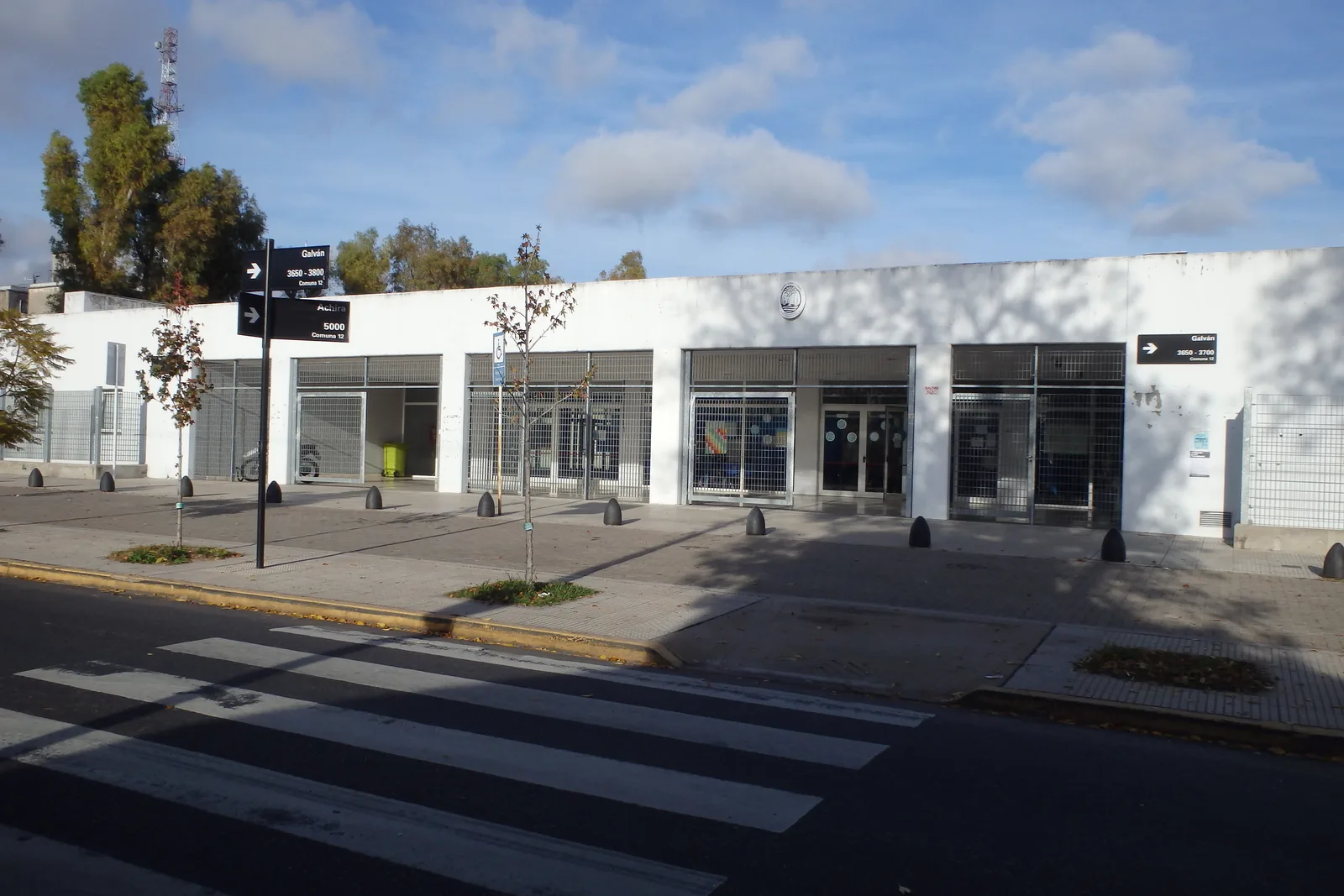 Fachada de Escuela Integral Interdisciplinaria N.º 1 D.E. 15