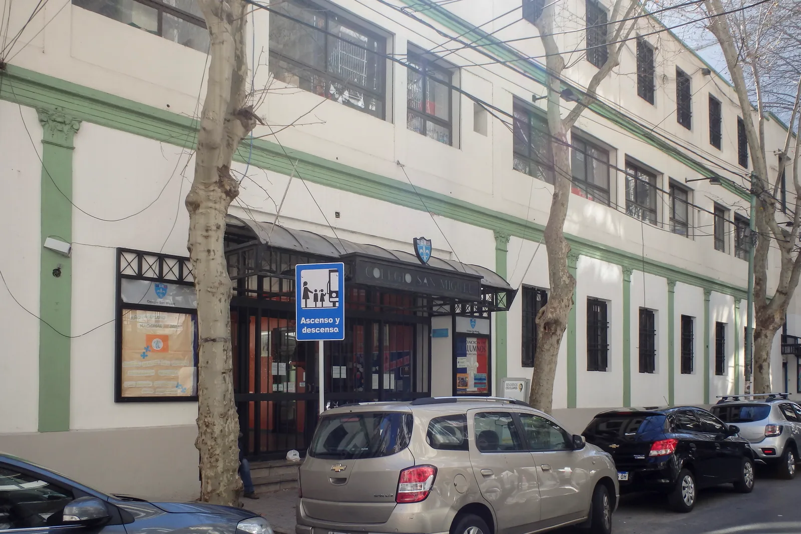 Fachada de Instituto San Miguel