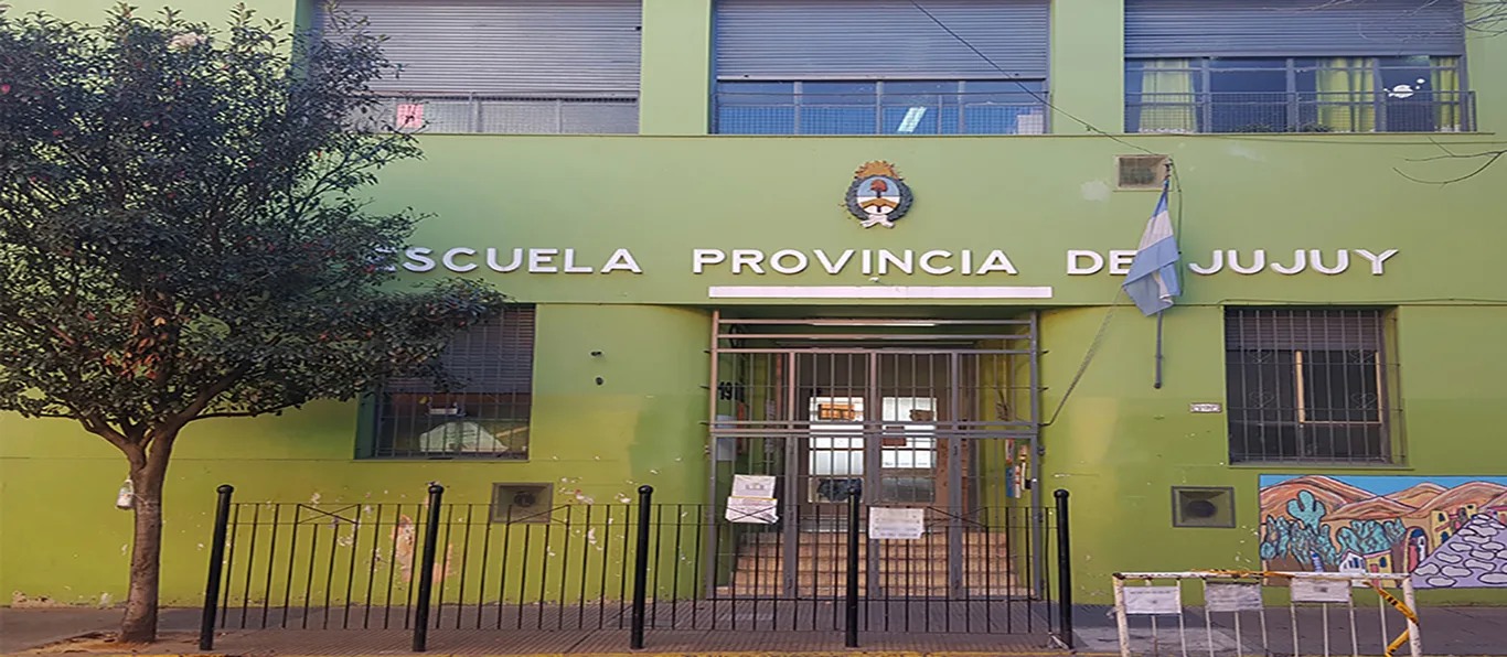 Fachada de Escuela Primaria Común N.º 11 D.E. 2 «Provincia de Jujuy»