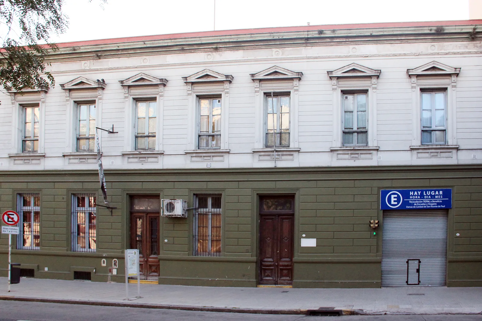 Fachada de Celia Martínez de Varela