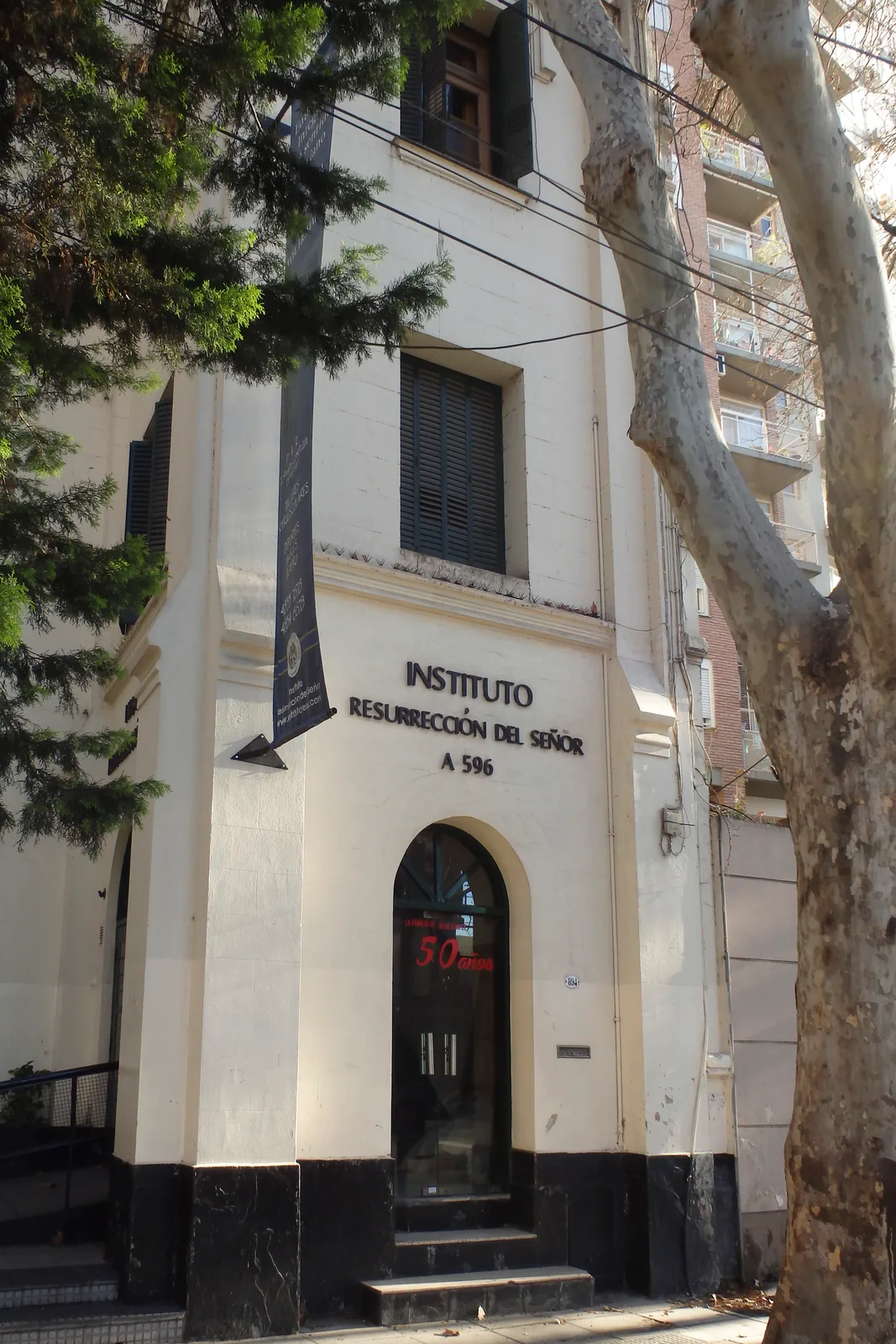 Fachada de Instituto Resurrección del Señor