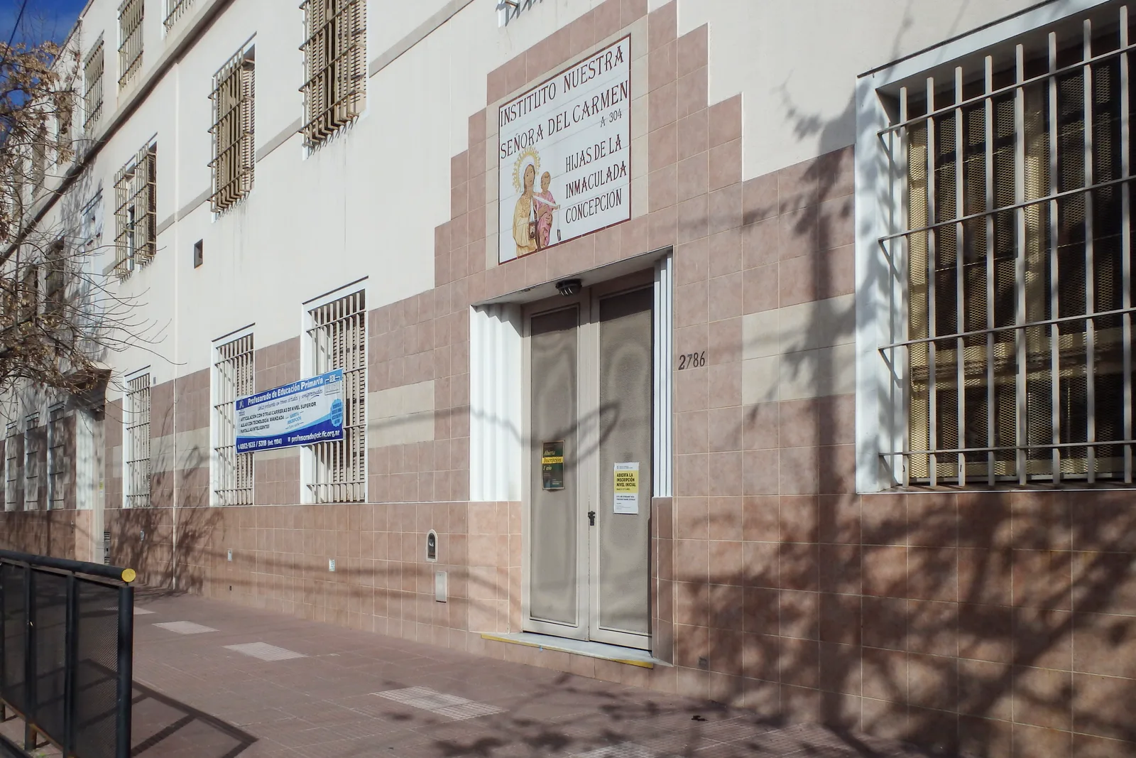 Fachada de Instituto Ntra.sra.del Carmen