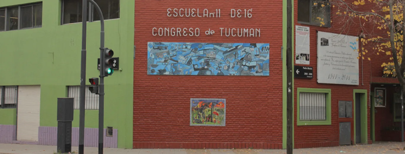 Fachada de Escuela Primaria Común N.º 11 D.E. 16 «Congreso de Tucumán»