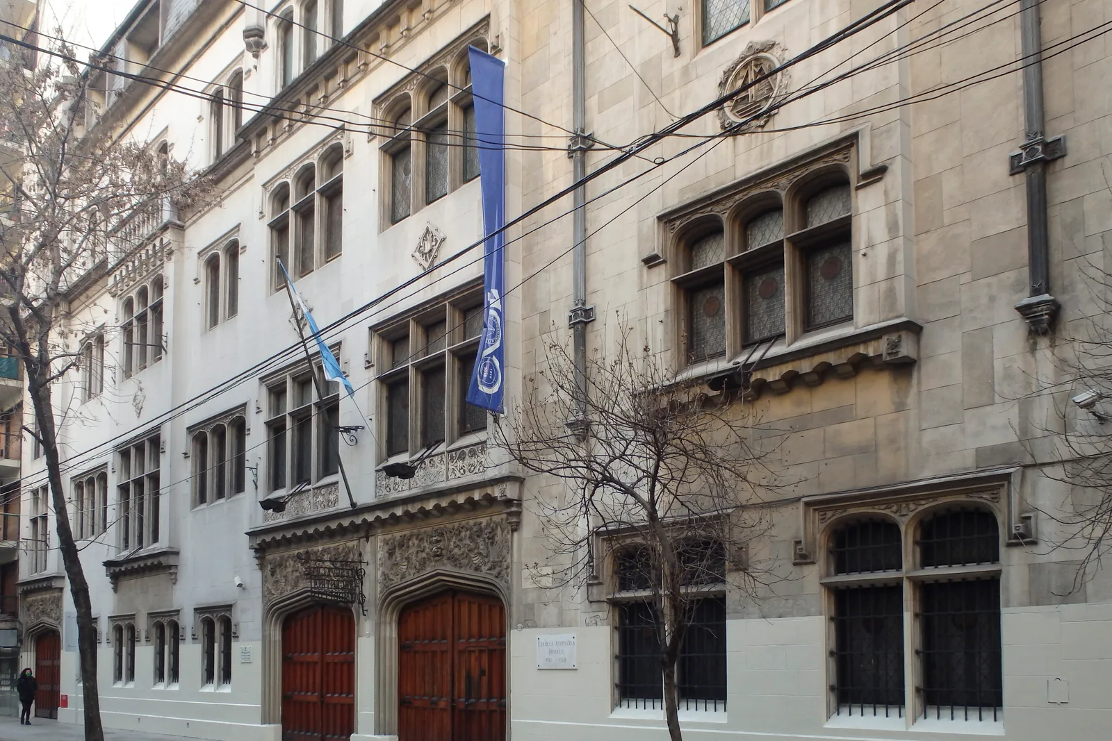 Fachada de Escuela Argentina Modelo
