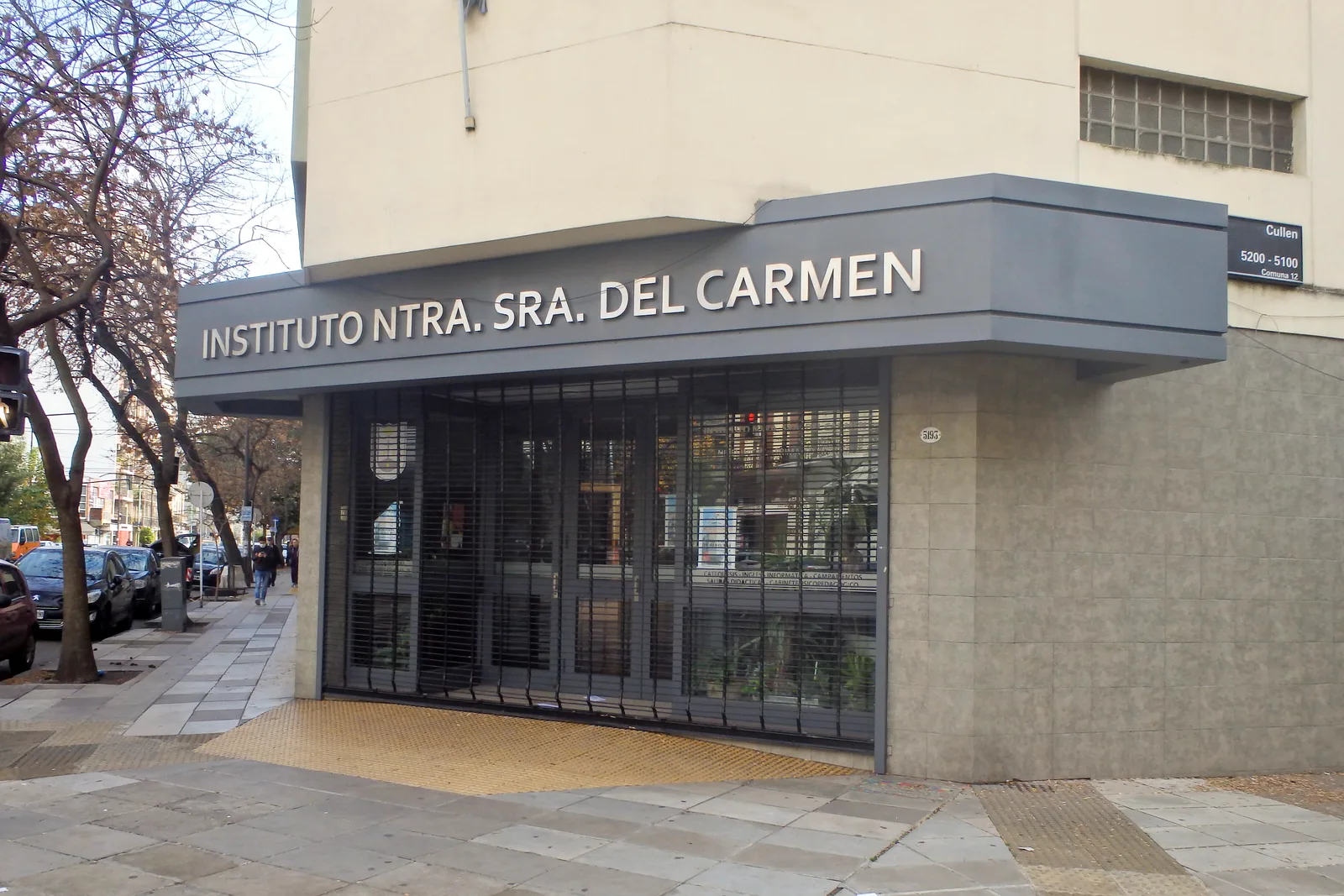 Fachada de Instituto Ntra.sra.del Carmen