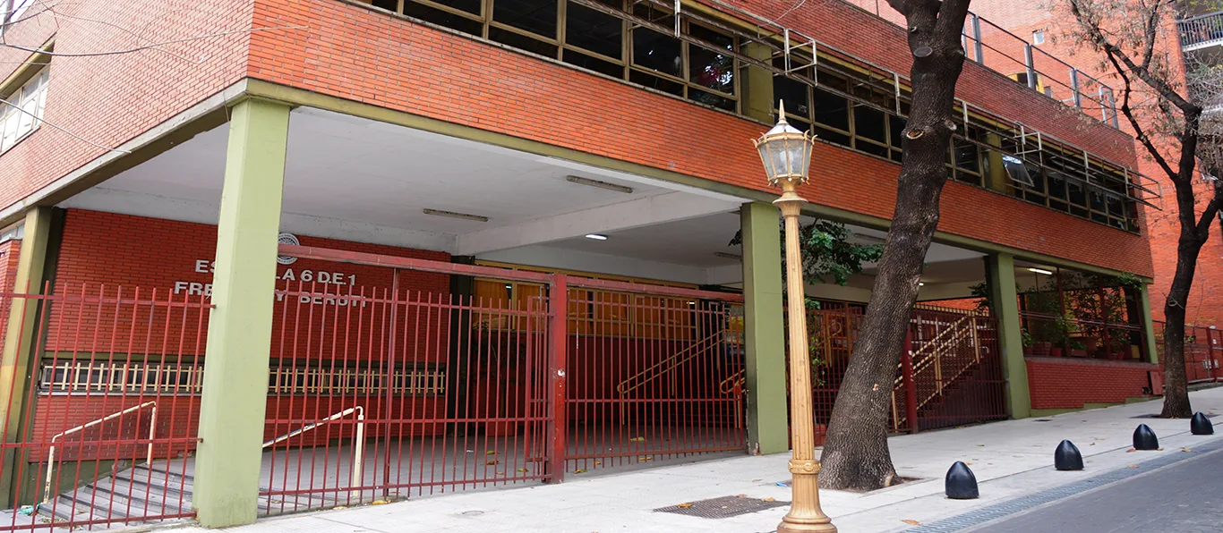 Fachada de Jardín de Infantes Integral N.º 2 D.E. 1 «del Libertador»
