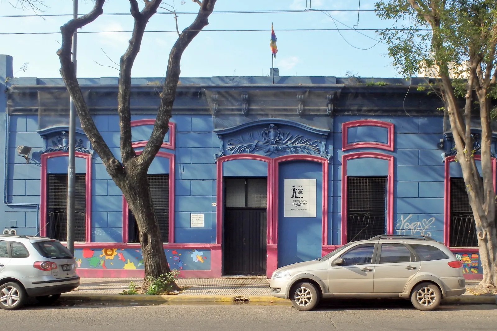 Fachada de Instituto Esteban Agustín Gascón