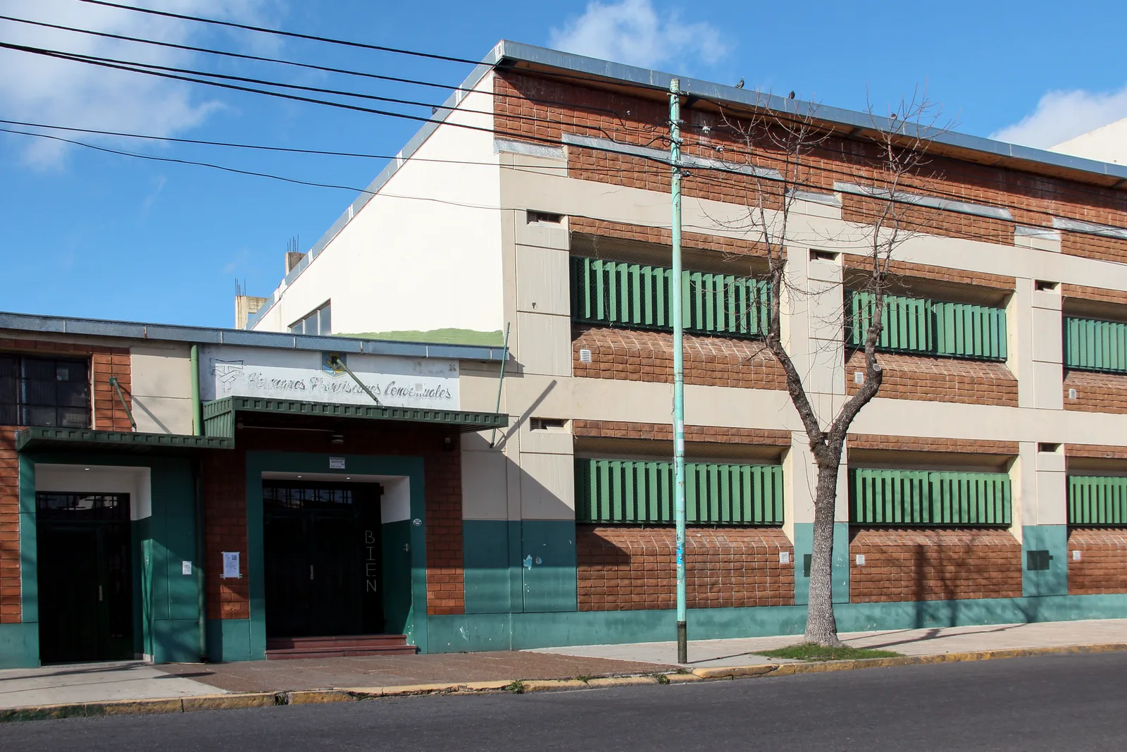 Fachada de Instituto Nuestra Señora de las Gracias