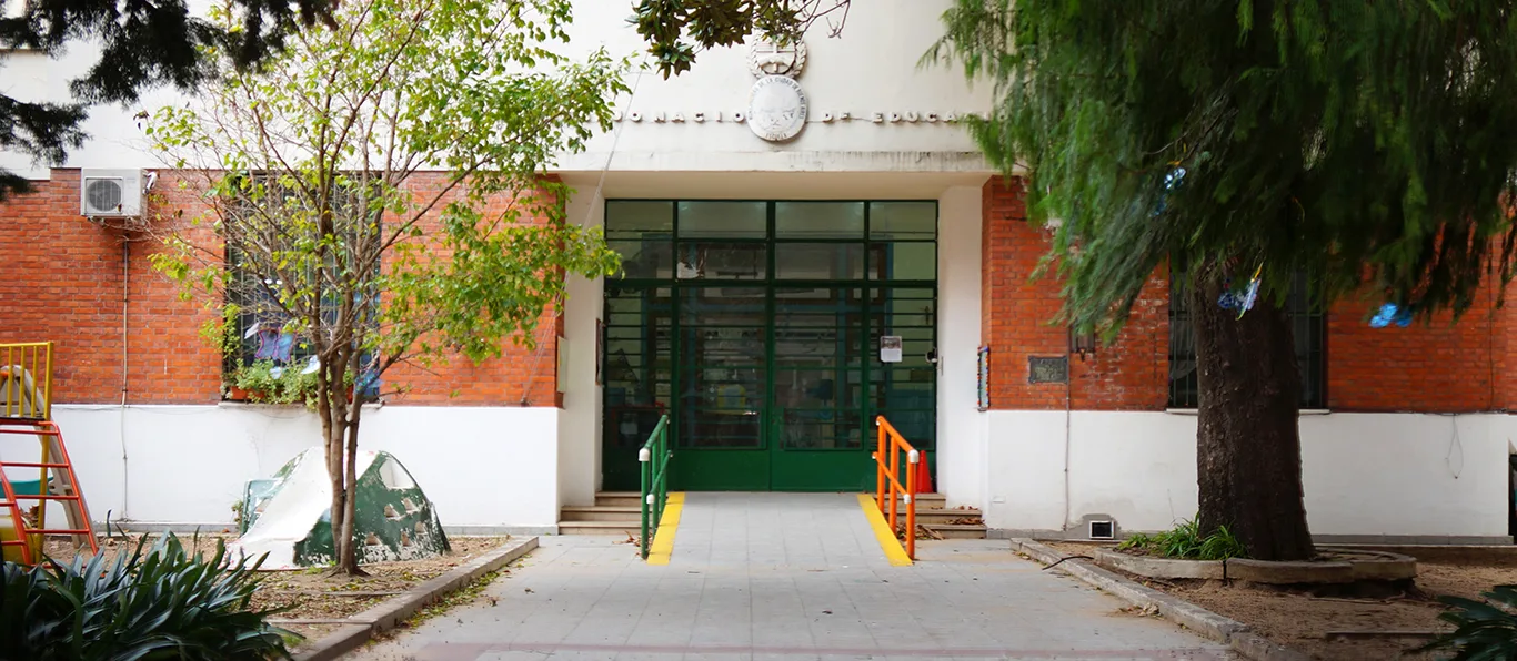 Fachada de Jardín de Infantes Integral N.º 2 D.E. 8 «Jorge Eduardo Coll»