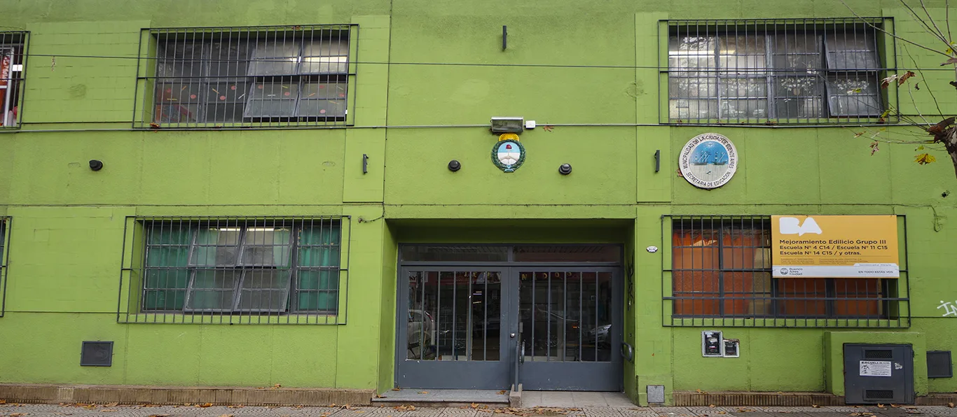 Fachada de Escuela de Educación Especial N.º 4 D.E. 9 «Niños,niñas, Jóvenes y Adultos con Discapacidad Mental y Formación Integral N º 4 Dr. Rafael Luis Arcone»