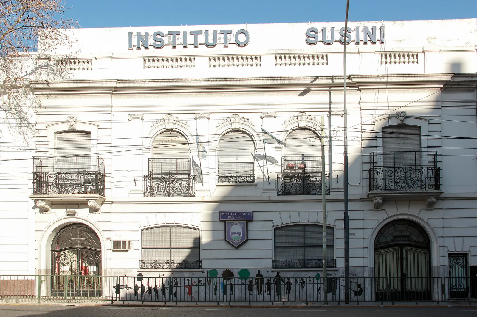 Fachada de Instituto Prof. Jorge A. Susini