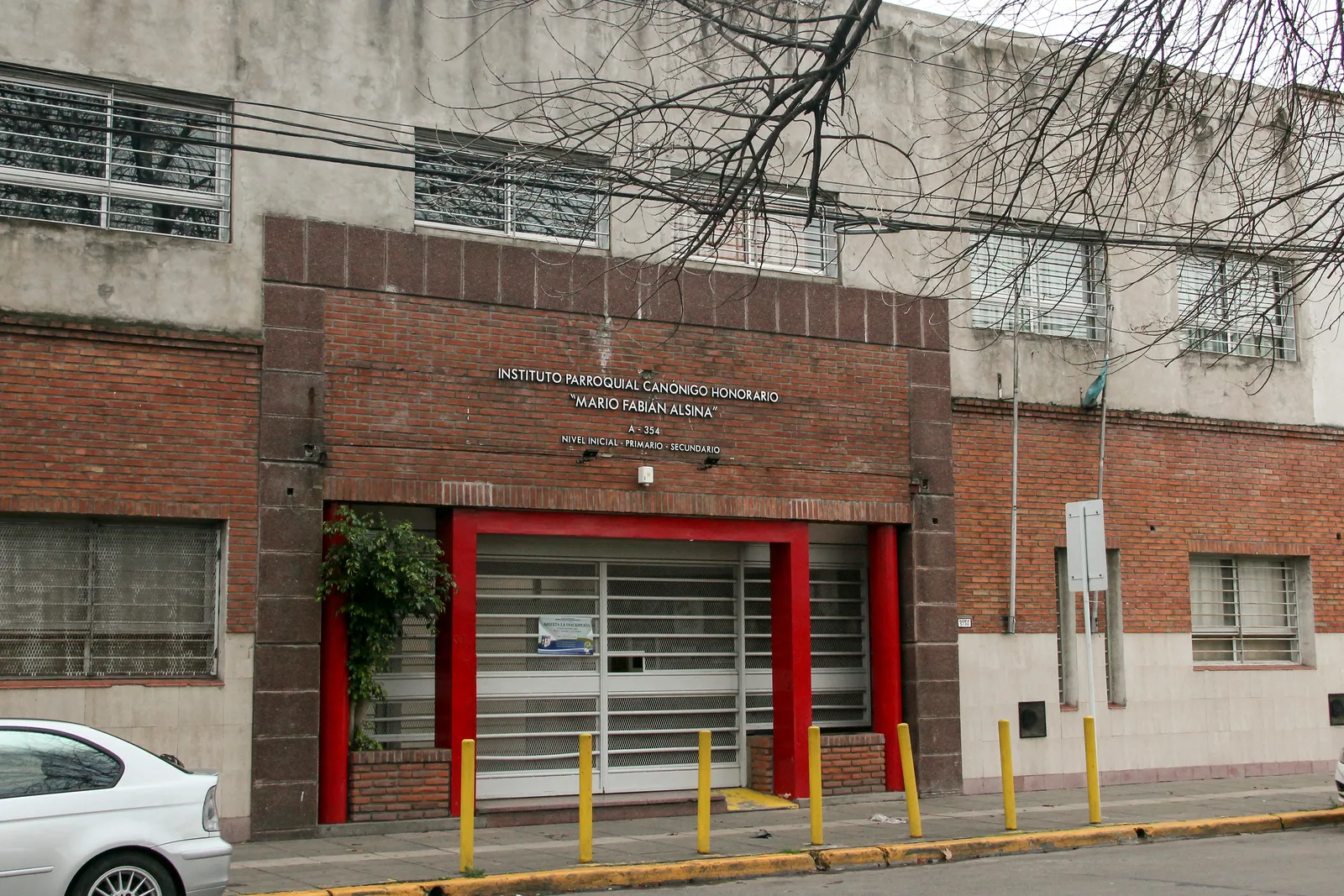 Fachada de Inst. Parroquial Canónigo Honorario Mario Fabián Alsina