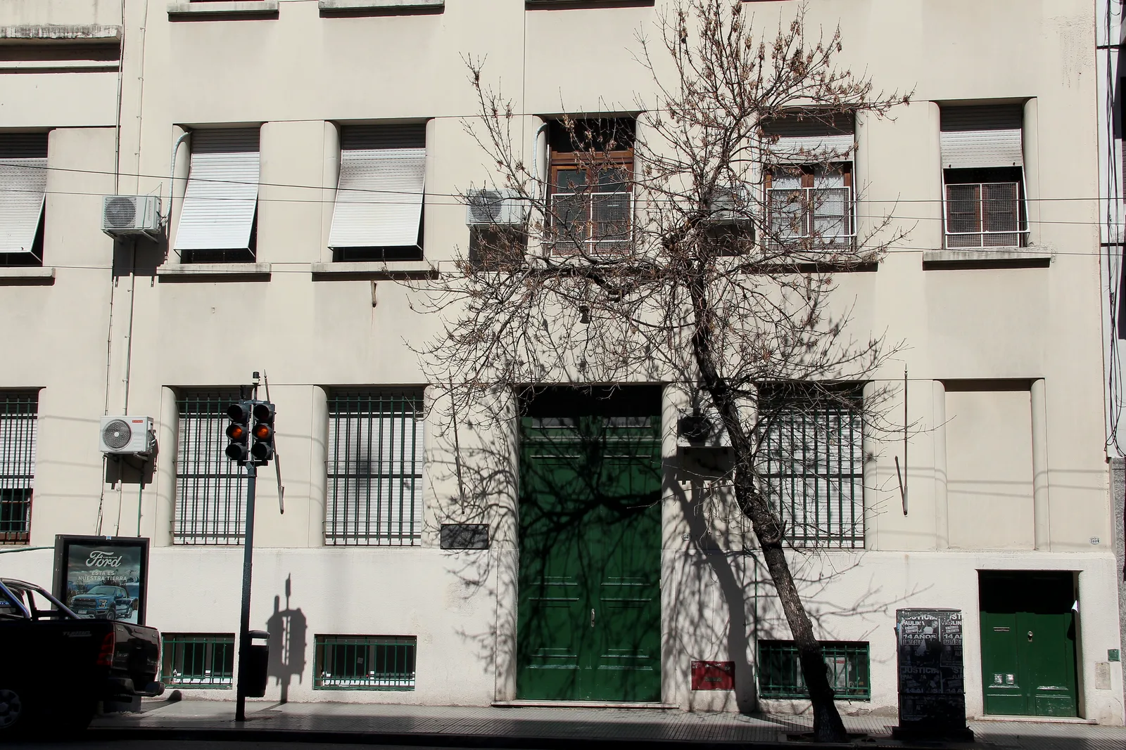 Fachada de Colegio los Robles