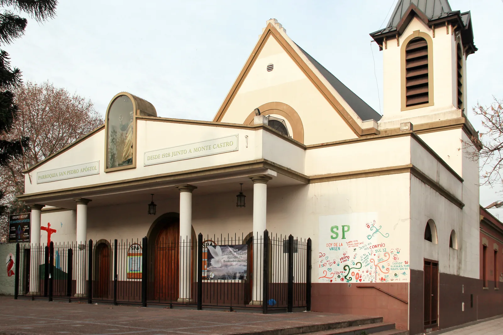 Fachada de Instituto San Pedro