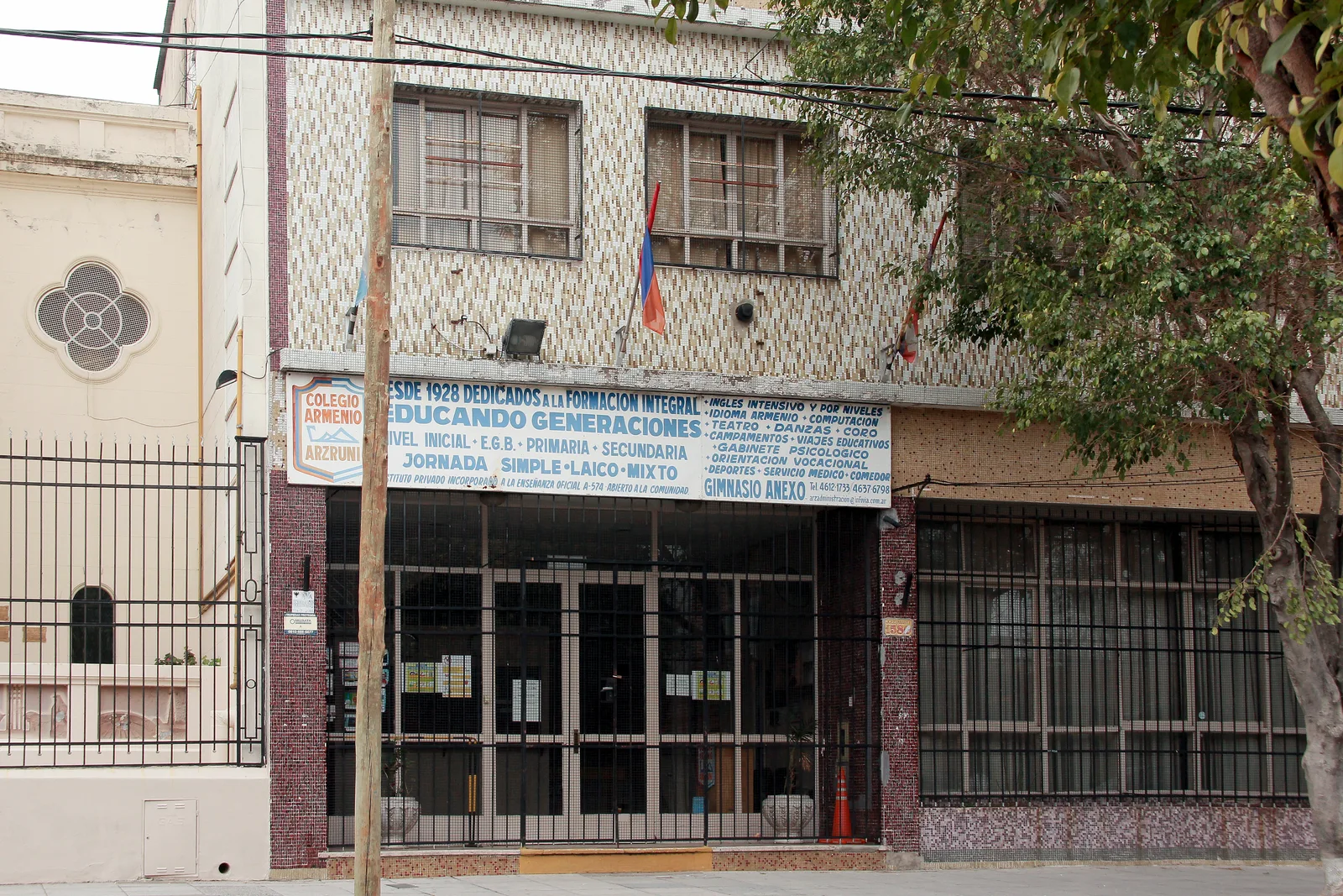Fachada de Instituto Arzruni