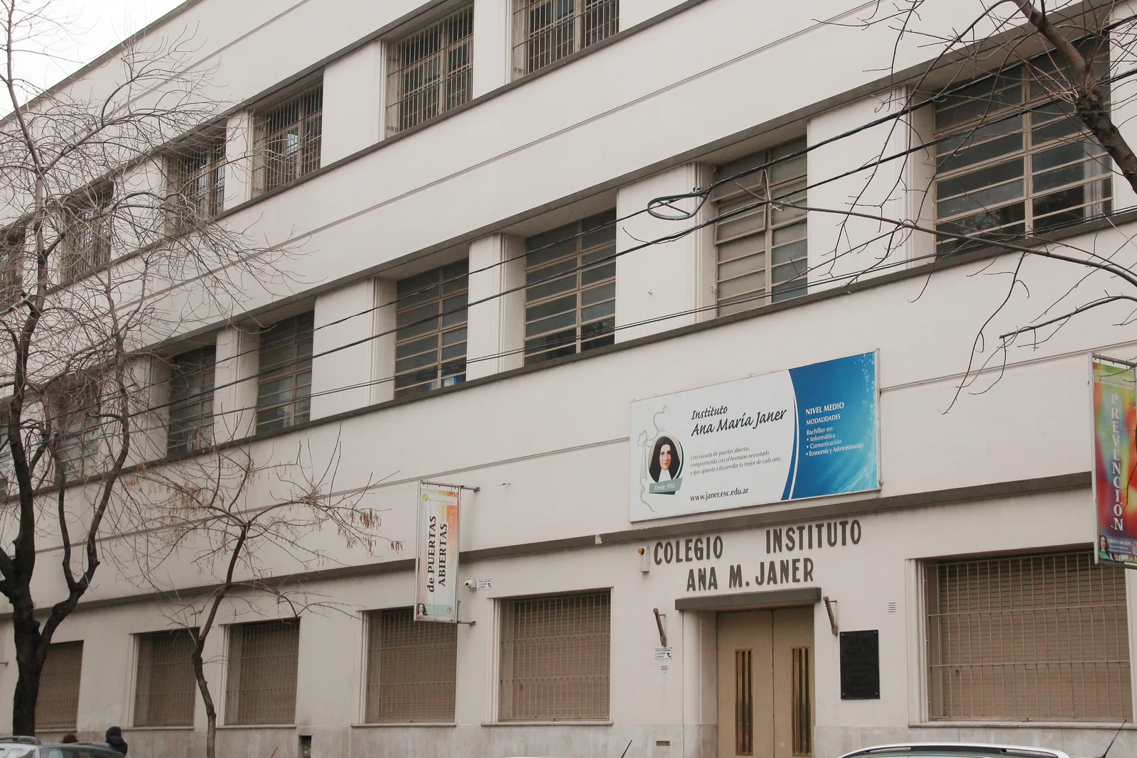 Fachada de Instituto Ana María Janer