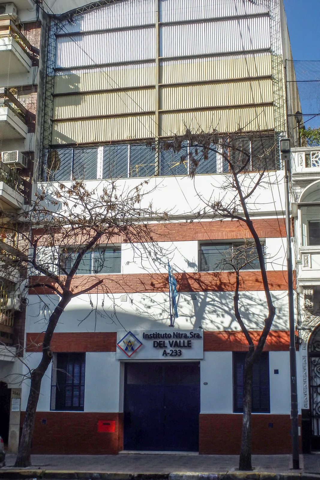 Fachada de Instituto Nuestra Señora del Valle