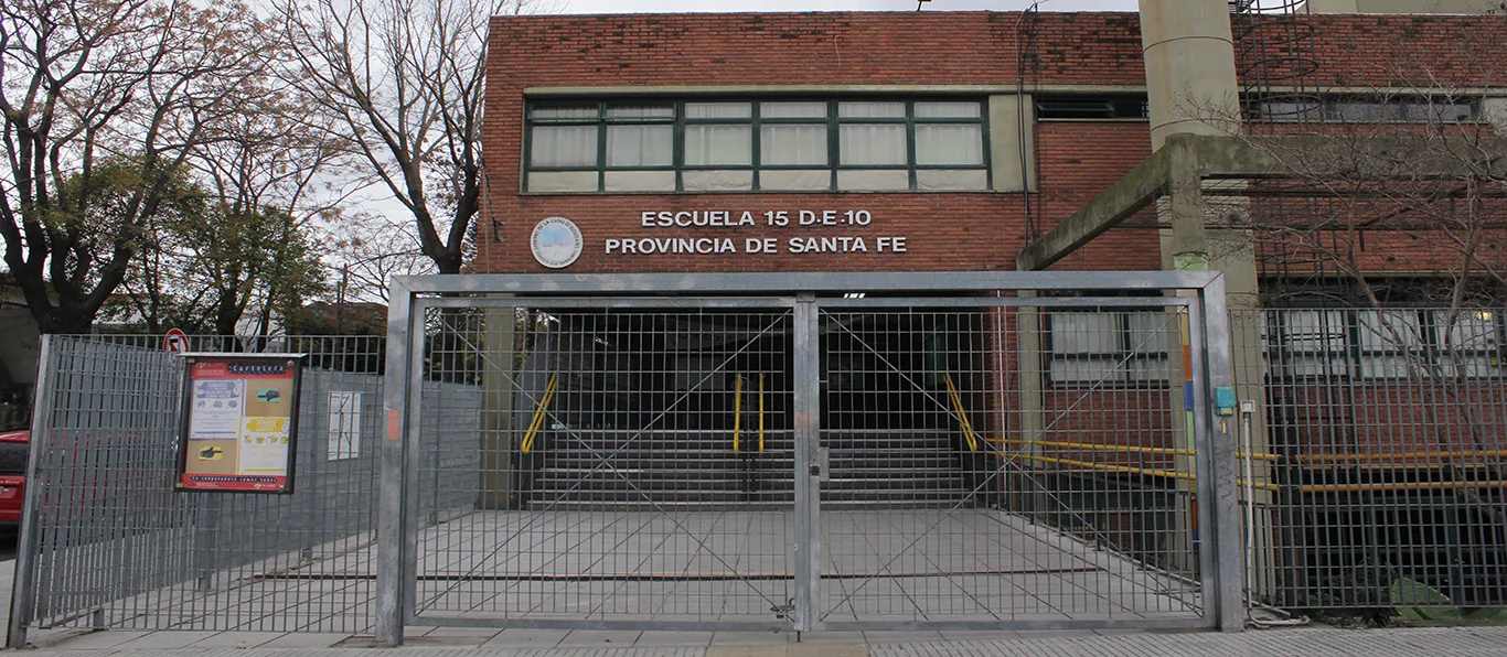 Fachada de Jardín de Infantes Común N.º 5 D.E. 10 «Pablo Picasso»