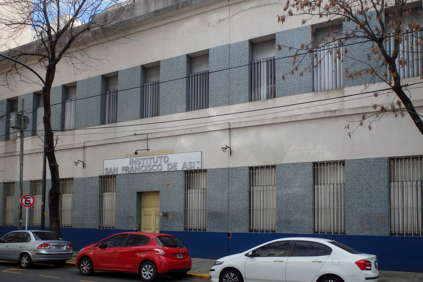 Fachada de Inst. San Fco.de Asís