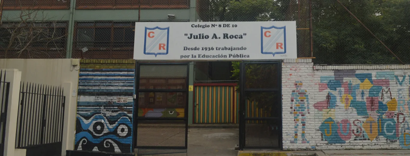 Fachada de Colegio N.º 8 D.E. 10 «Julio a Roca»