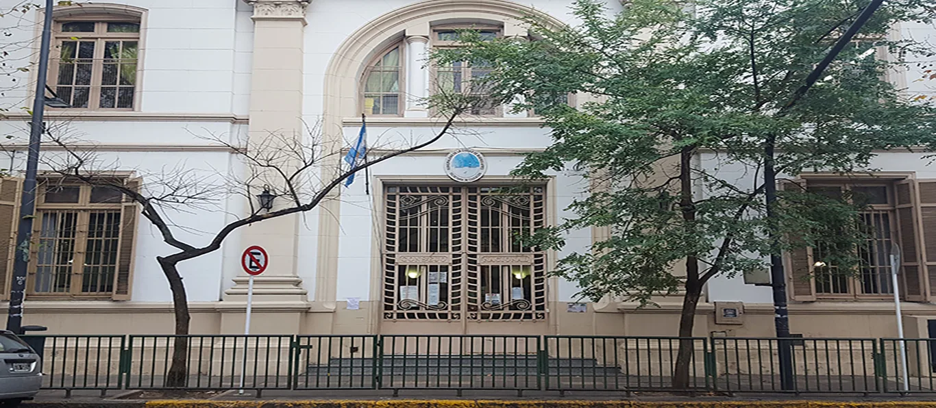 Fachada de Jardín de Infantes Nucleado B N.º 11 D.E. 6 «Maestro Escultor Francisco Reyes»