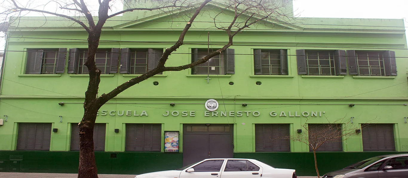 Fachada de Jardín de Infantes Nucleado A N.º 10 D.E. 17 «Alicia Moreau de Justo»