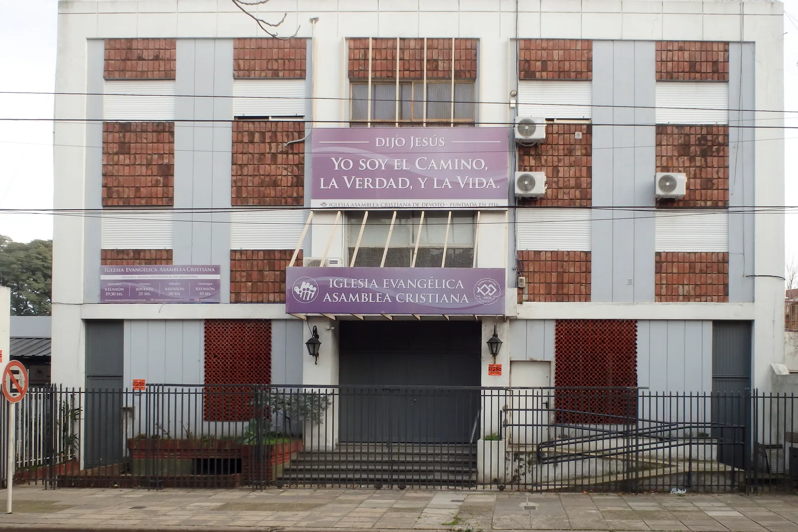 Fachada de Instituto Cristiano Evangelico Devoto