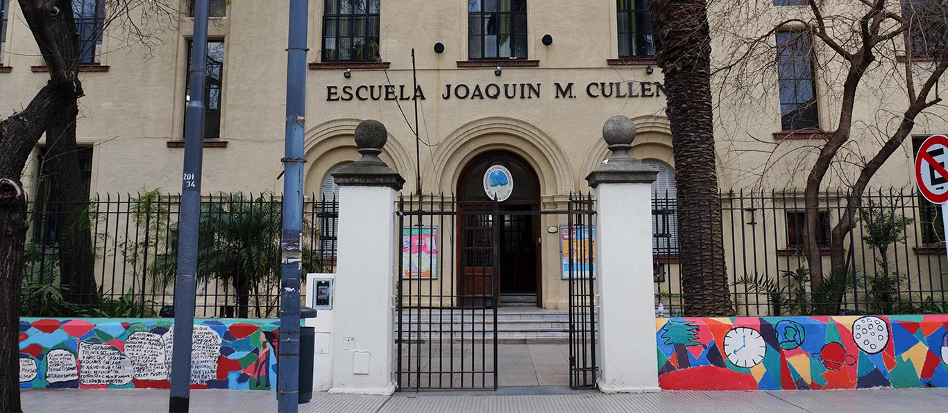Fachada de Escuela Primaria Común N.º 10 D.E. 10 «Joaquín María Cullen»