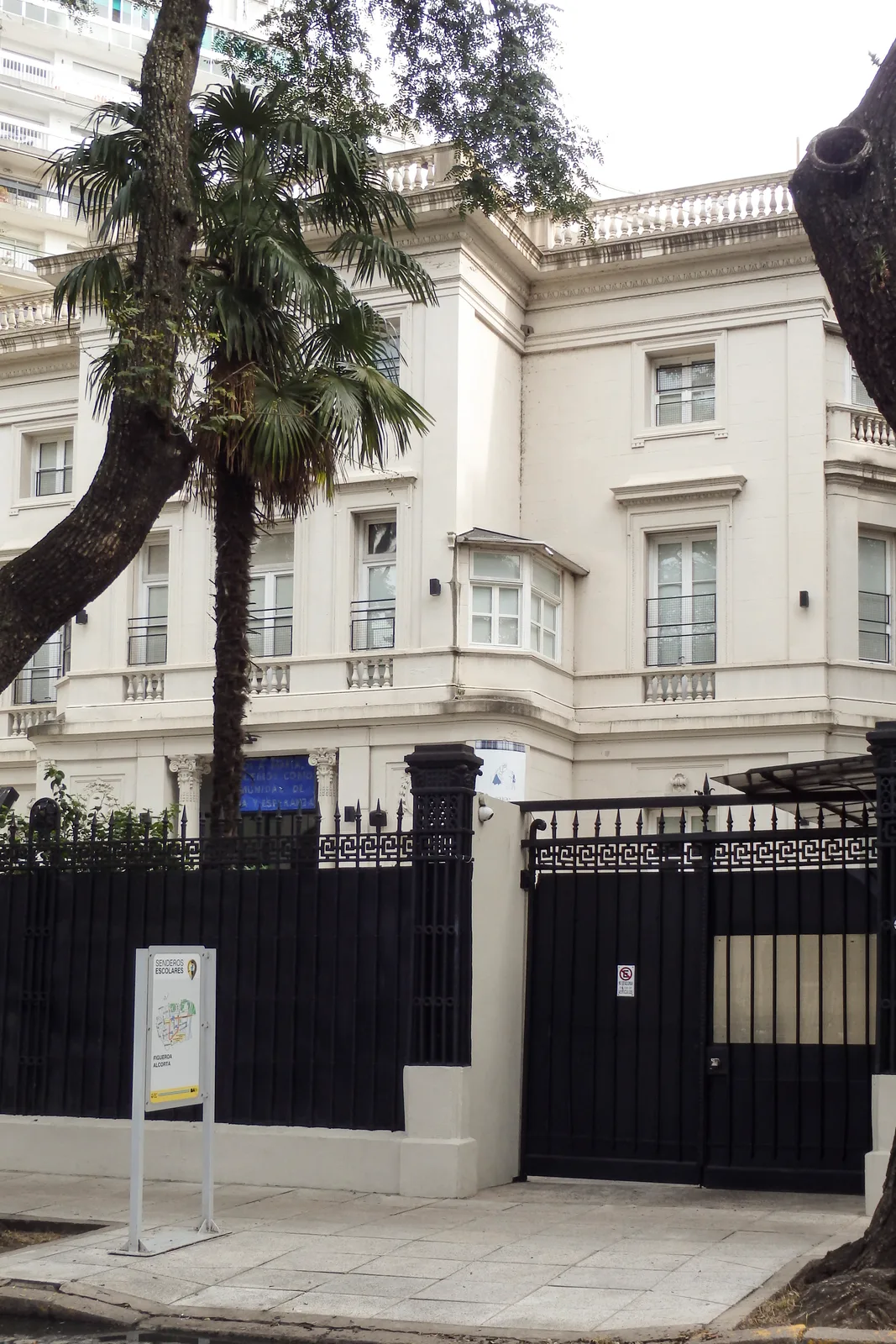 Fachada de Colegio San Martín de Tours