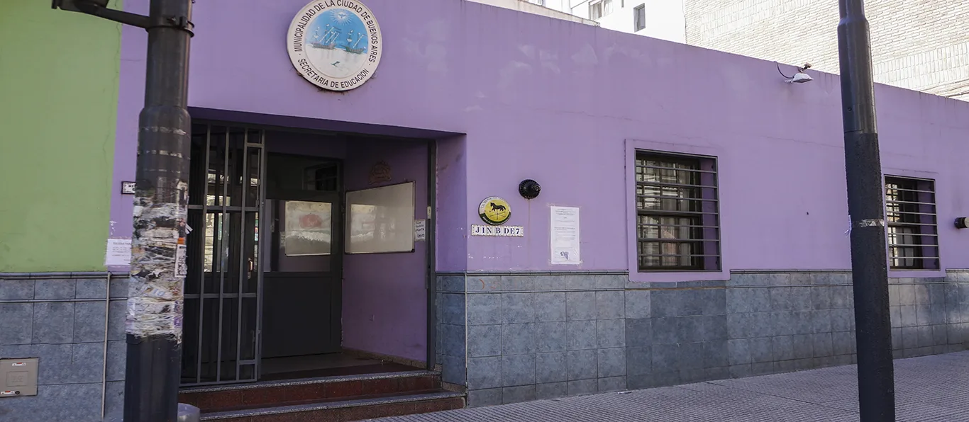 Fachada de Jardín de Infantes Nucleado B N.º 20 D.E. 7 «La Veleta de Caballito»