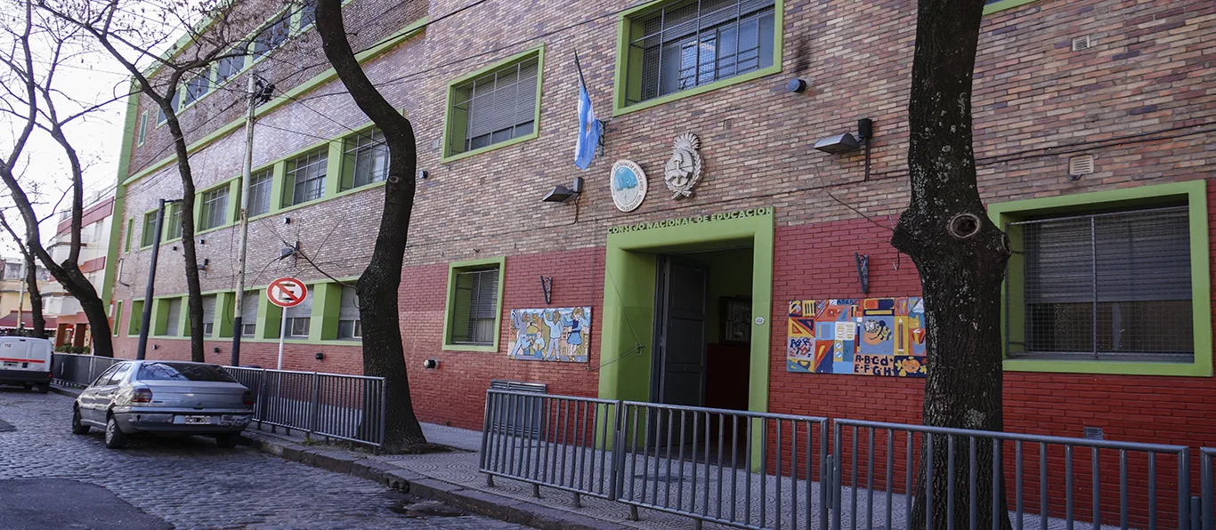 Fachada de Jardín de Infantes Nucleado B N.º 20 D.E. 7 «La Veleta de Caballito»