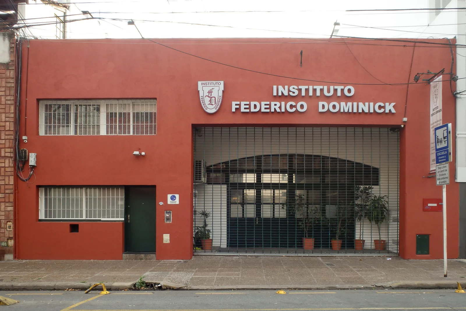 Fachada de Instituto Federico Dominick