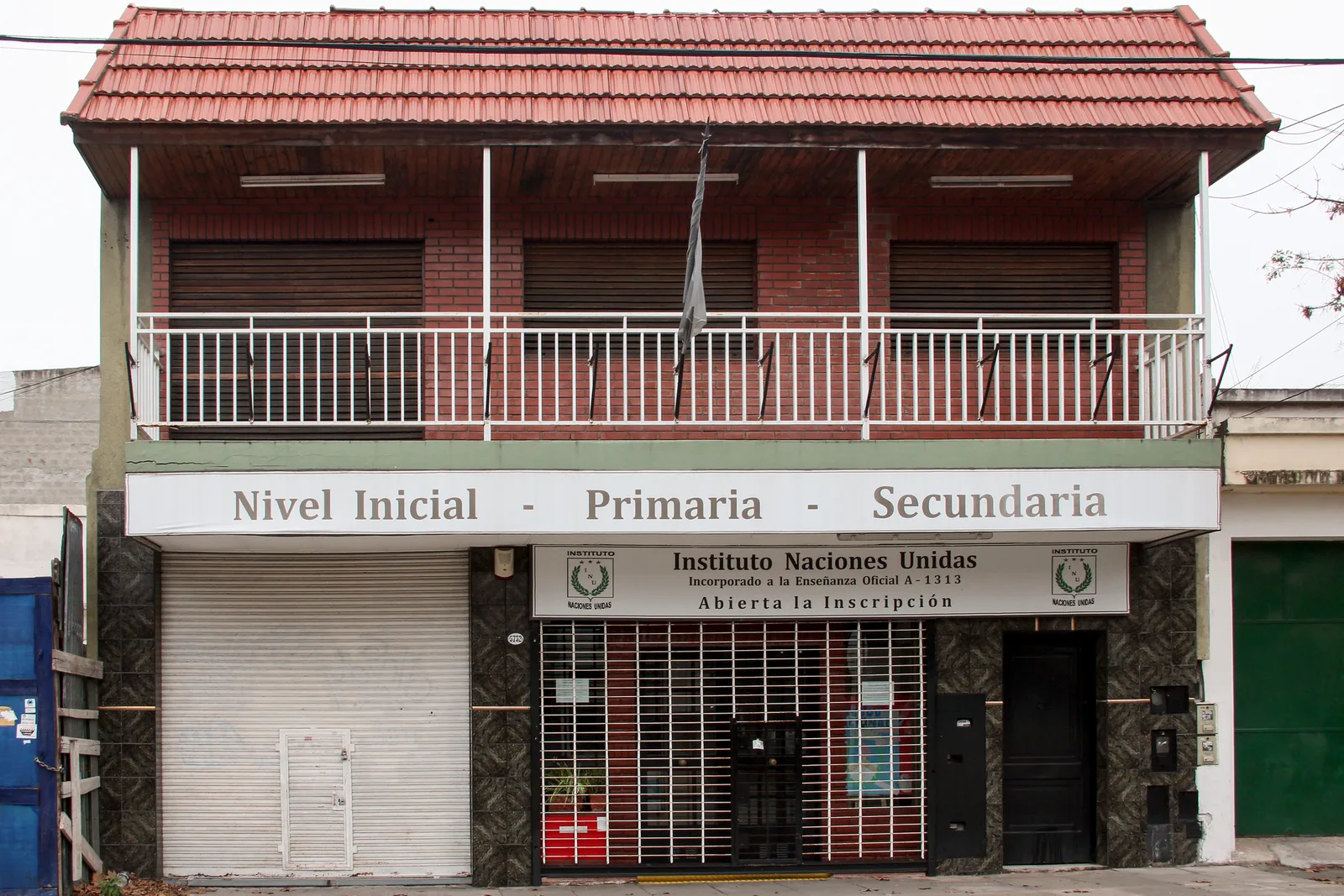 Fachada de Instituto "naciones Unidas"