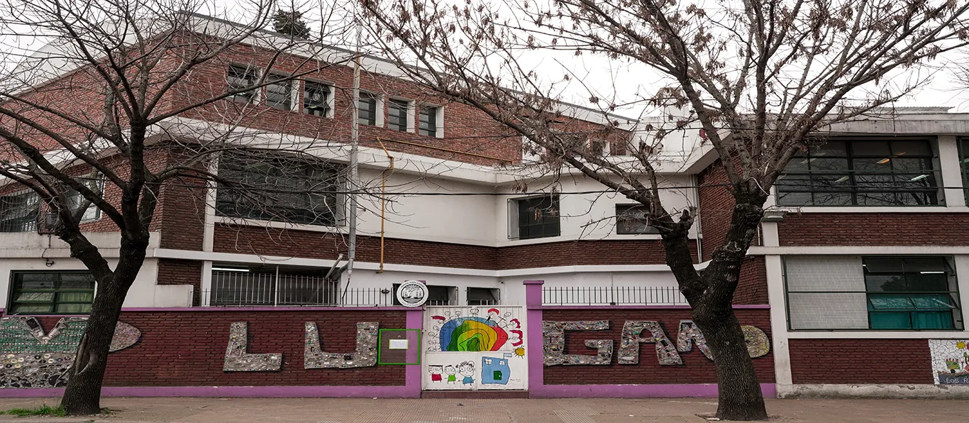 Fachada de Jardín de Infantes Nucleado A N.º 4 D.E. 21 «Puentes del Sur»
