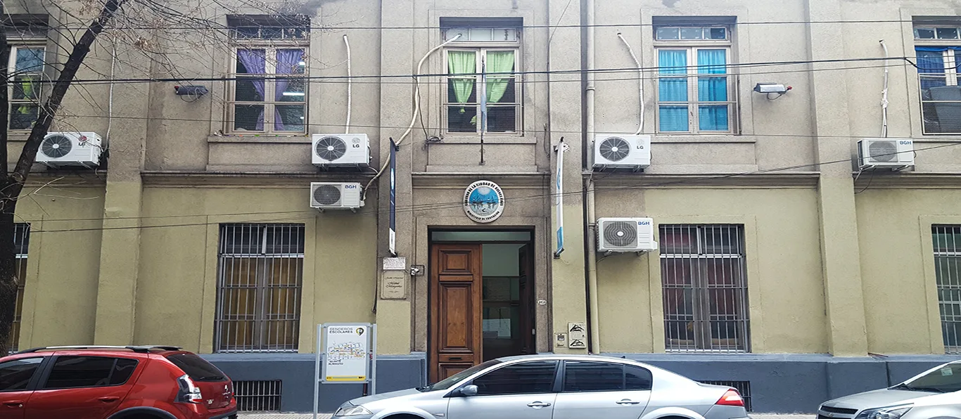 Fachada de Jardín Maternal N.º 9 D.E. 6
