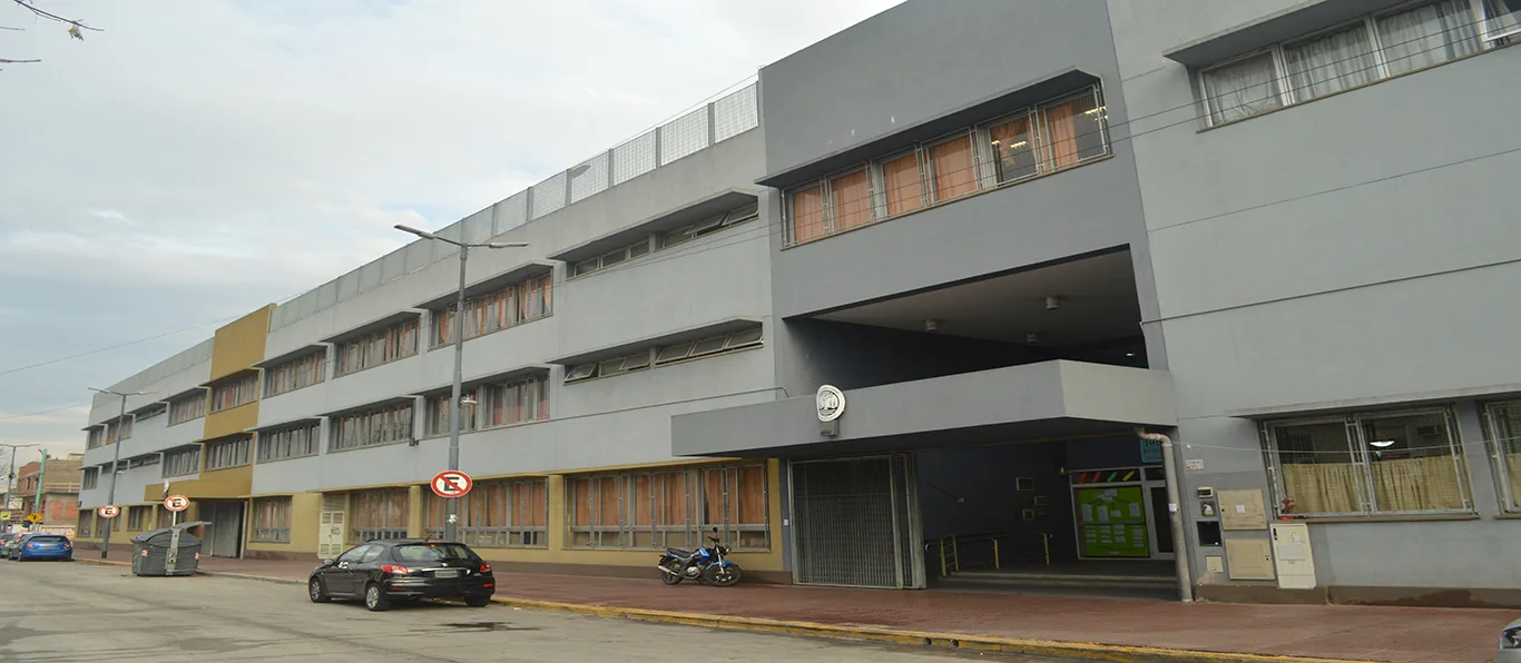 Fachada de Escuela Infantil N.º 4 D.E. 17