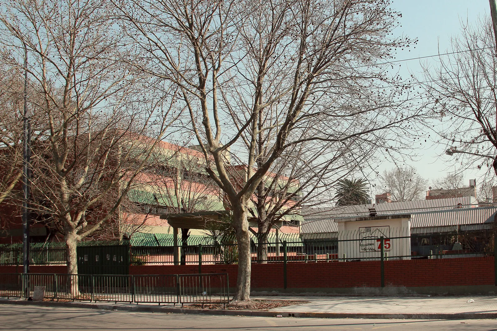 Fachada de Escuela de Educación Técnica de la UBA (ETEC)
