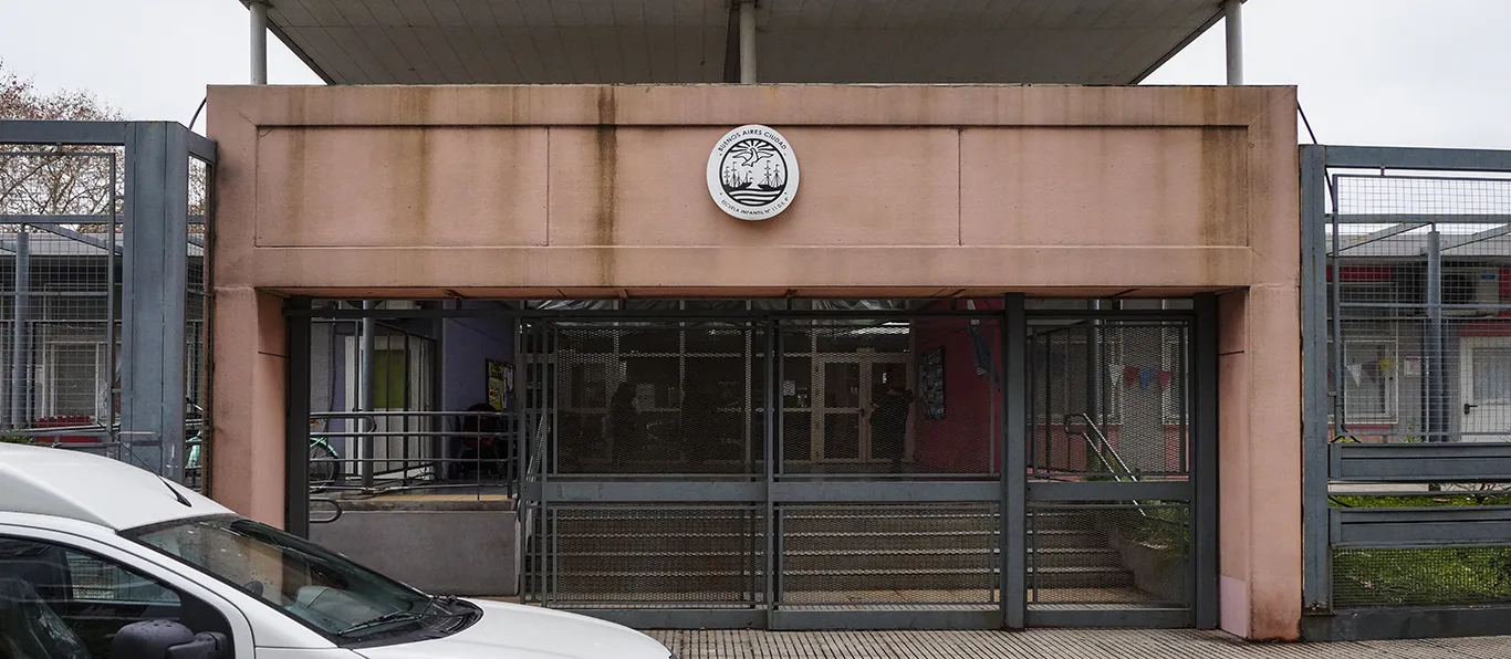 Fachada de Escuela Infantil N.º 11 D.E. 4 «Rosita Quiroga»